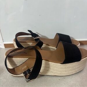 Qupid Black and Tan Platform Sandals New Without Tags